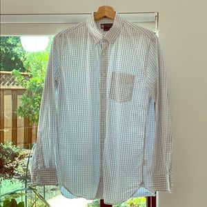 Button up pocketed shirt